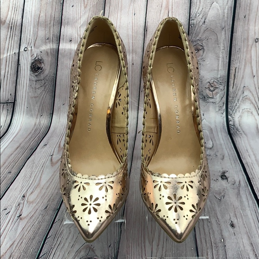 Lauren Conrad gold tone cutout high heels Sz 6